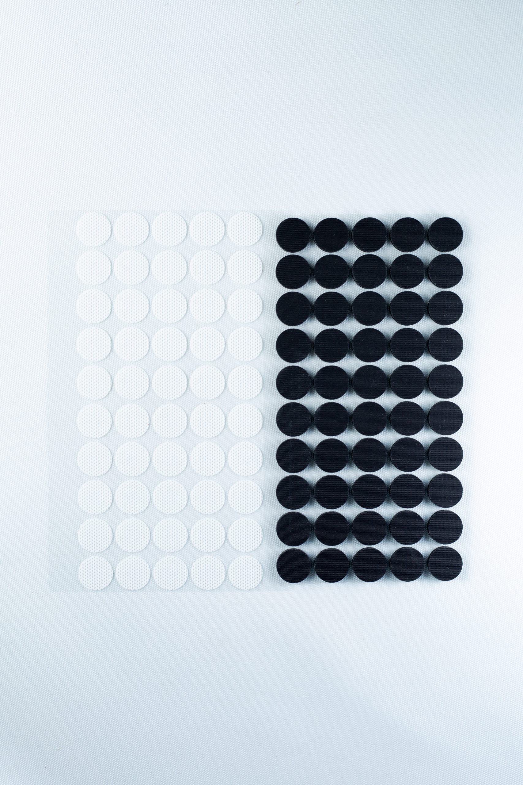 Self-healing injection port & Air Vent Filter-3M 1 Includes two sticker sheets—one with white dots, one with black dots—in a grid pattern. Designed for use with the Self-healing Injection Port & Air Vent Filter-3M set-up.