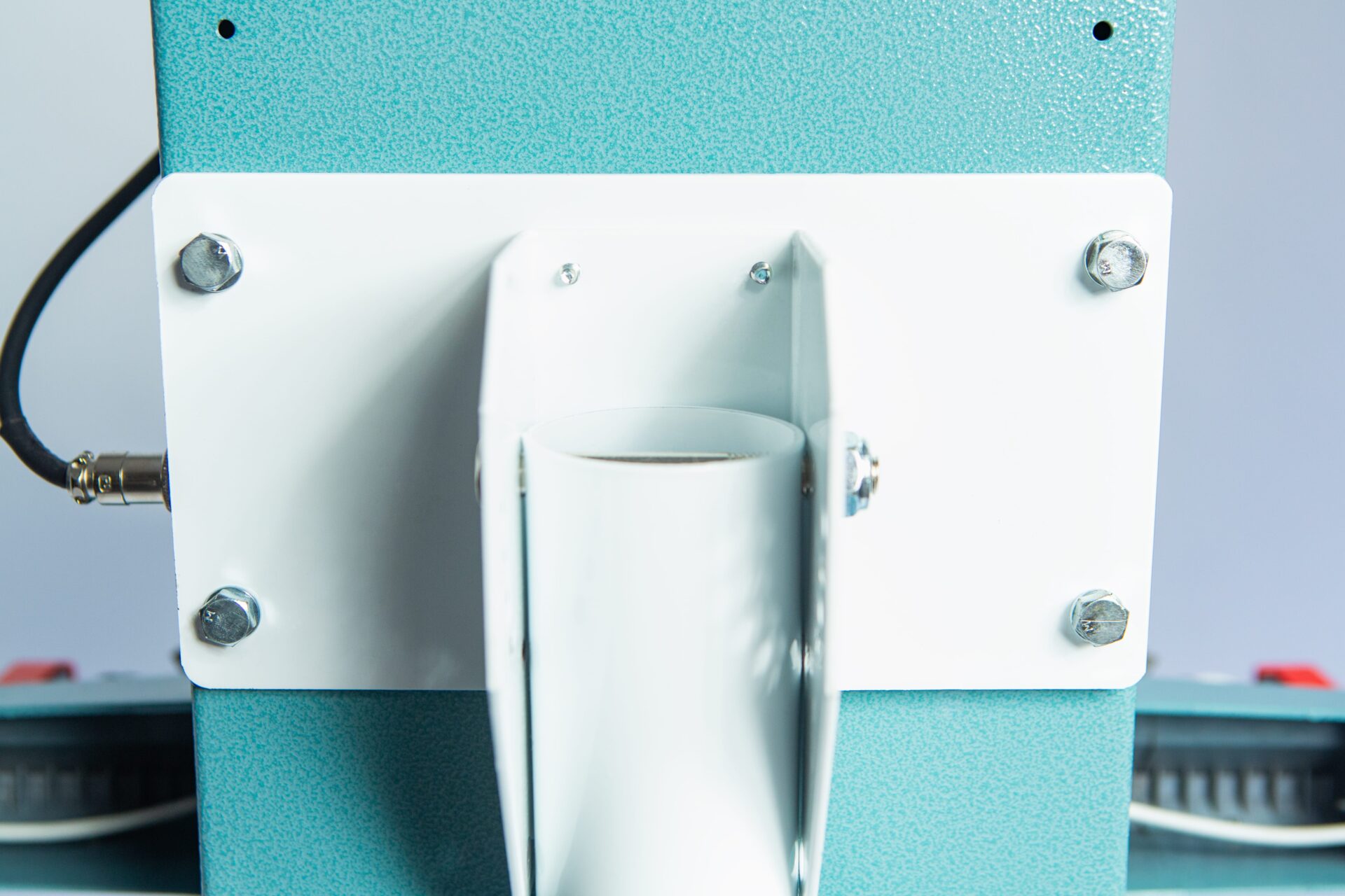 Vertical Foot Heat Sealer VHVD 450mm Double 10mm | Venus 5 Close-up of the Vertical Foot Heat Sealer VHVD 450mm Double 10mm by Venus, featuring a teal and white industrial design with visible bolts and a metal bracket.