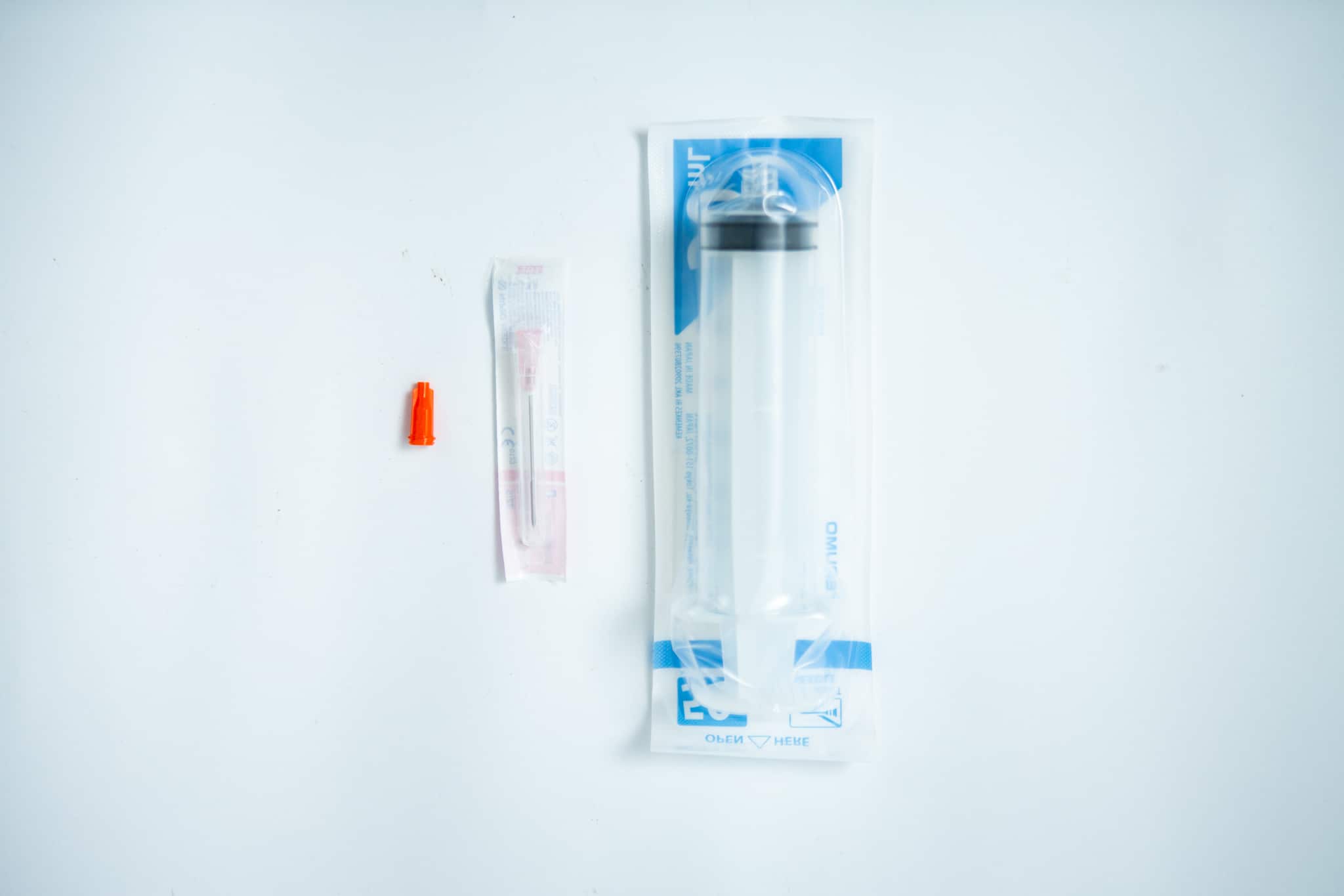Syringes Luer lock with Hypodermic Needle and syringe Cap set 2 The Syringes Luer Lock with Hypodermic Needle and Syringe Cap set is shown packaged on a white background—perfect for safe and convenient syringe purchases.